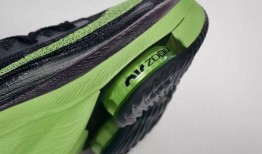 最新气垫钉鞋爆料视频,性能升级，视觉盛宴！