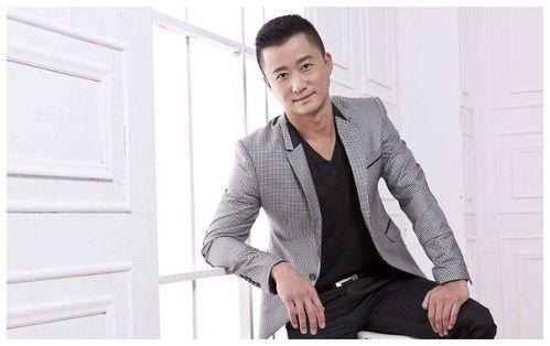 娱乐圈最新爆料吴京,娱乐圈再掀波澜